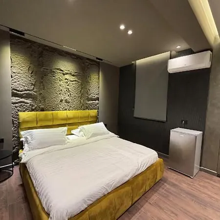 Skanderbeg Square Apartment *