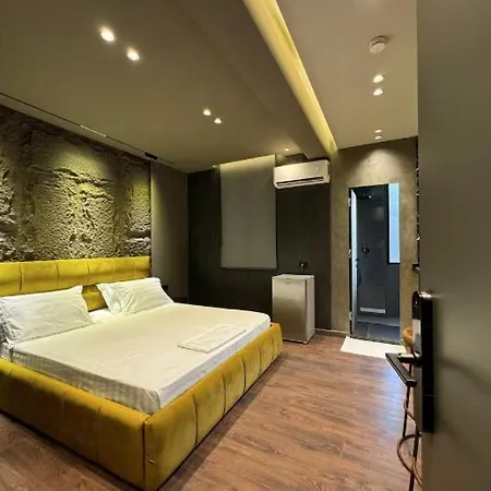 Skanderbeg Square Apartment
