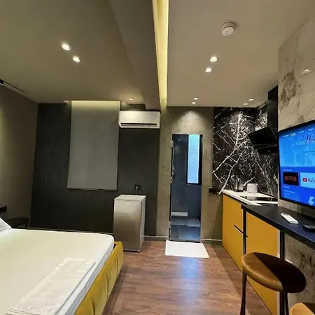 Apartment Skanderbeg Square *
